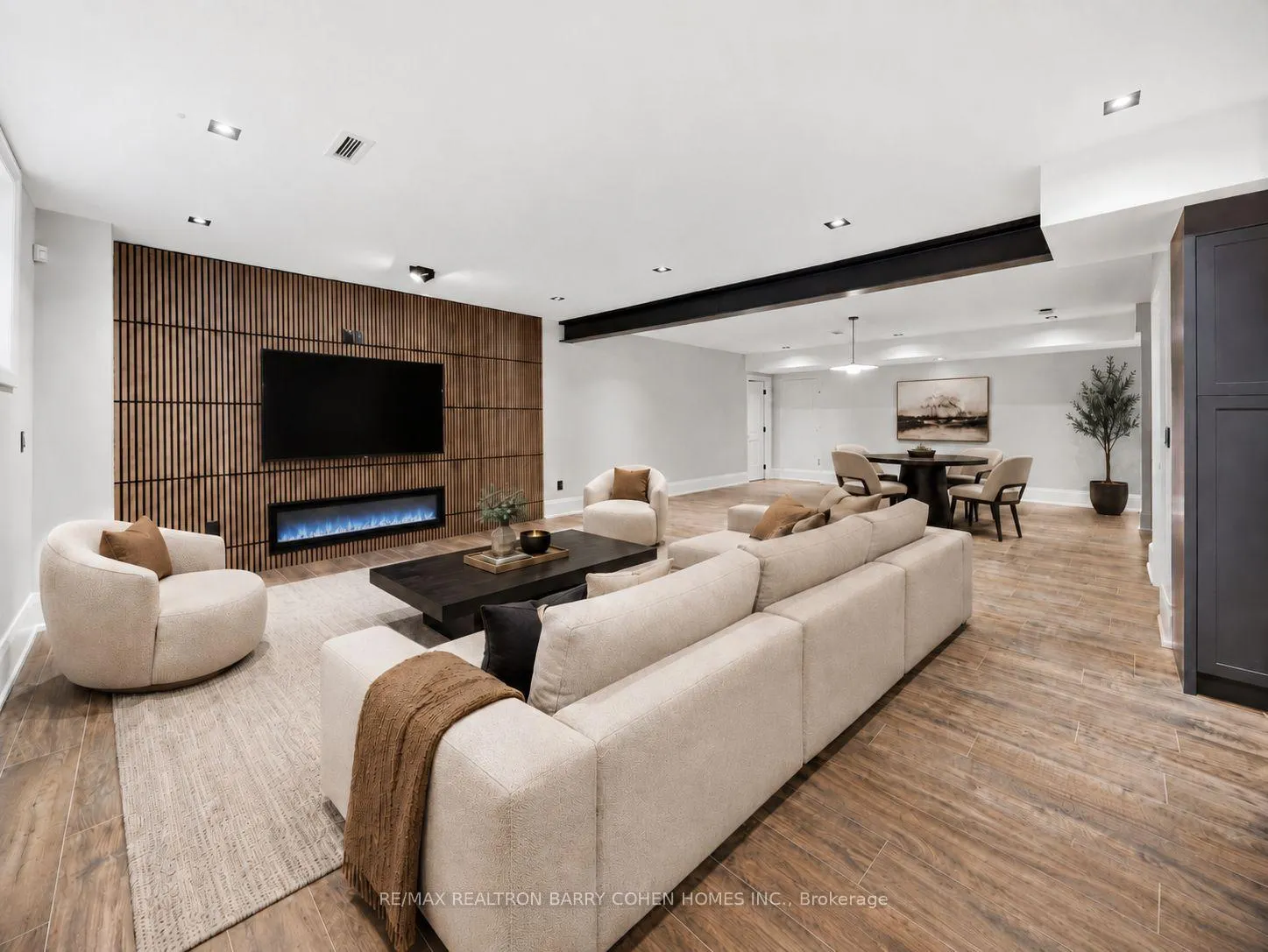 Photo 30 of 4 Sunflower Court, Markham, Bayview Glen — HOMEH