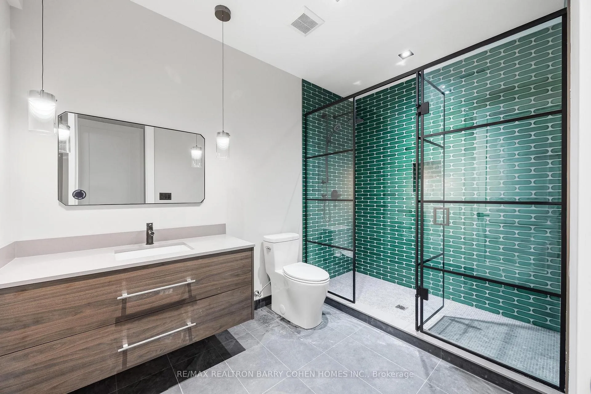 Photo 31 of 4 Sunflower Court, Markham, Bayview Glen — HOMEH