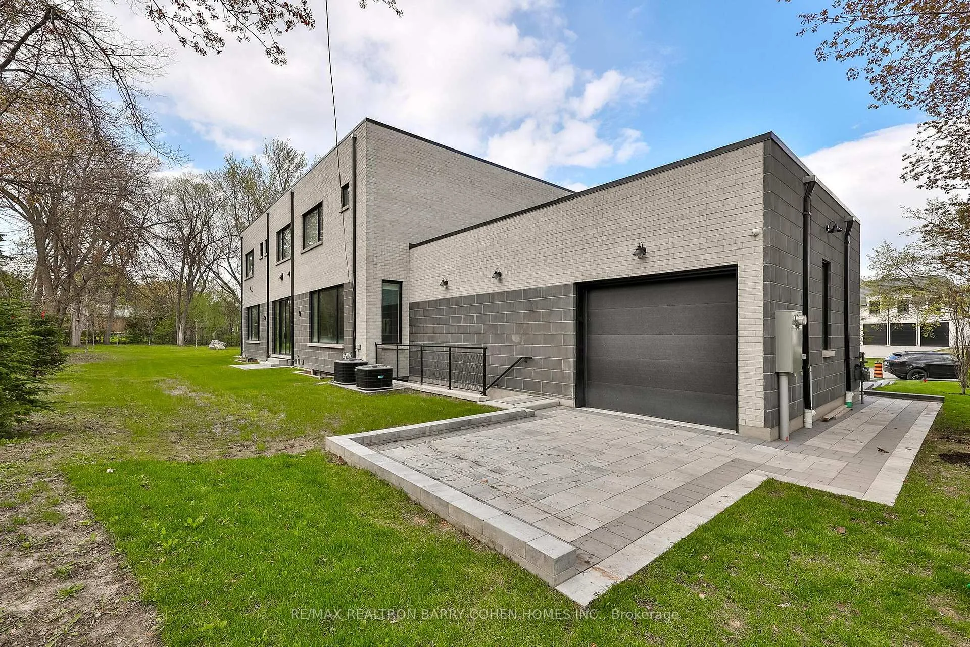 Photo 33 of 4 Sunflower Court, Markham, Bayview Glen — HOMEH
