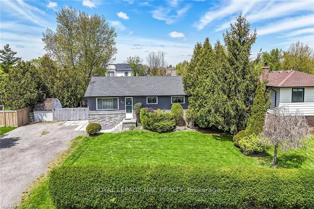 Photo 4 of 45 Leckie Avenue, Hamilton, Stoney Creek Mountain — HOMEH