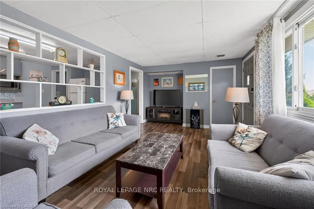 Photo 8 of 45 Leckie Avenue, Hamilton, Stoney Creek Mountain — HOMEH