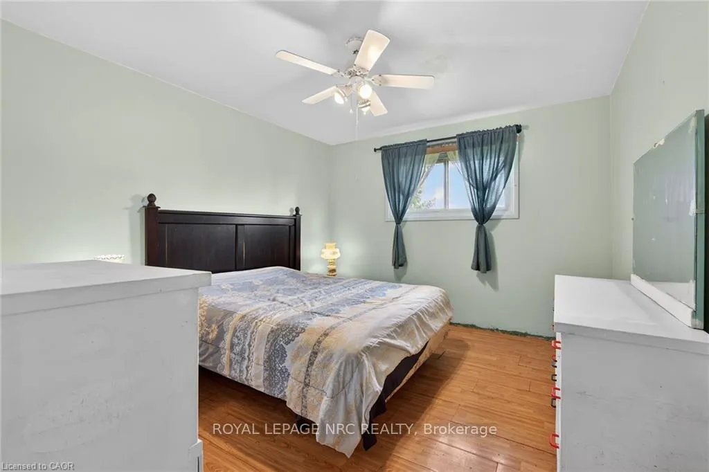 Photo 12 of 45 Leckie Avenue, Hamilton, Stoney Creek Mountain — HOMEH