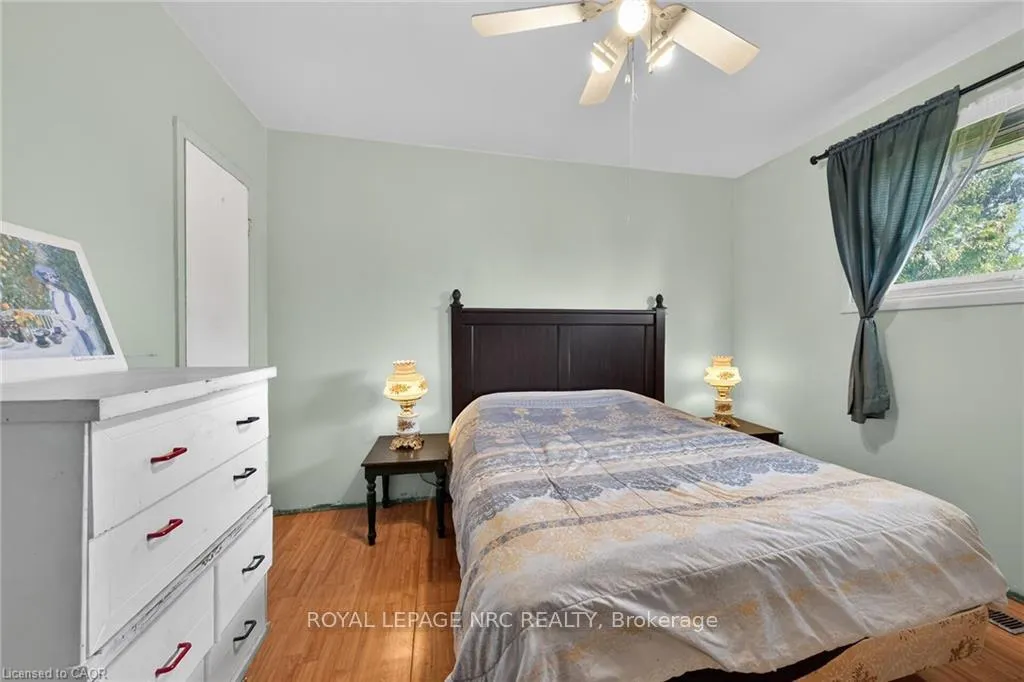 Photo 13 of 45 Leckie Avenue, Hamilton, Stoney Creek Mountain — HOMEH
