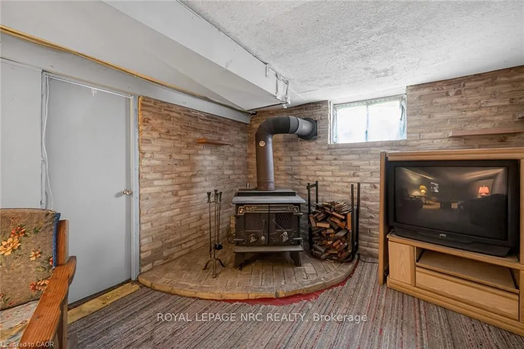 Photo 21 of 45 Leckie Avenue, Hamilton, Stoney Creek Mountain — HOMEH