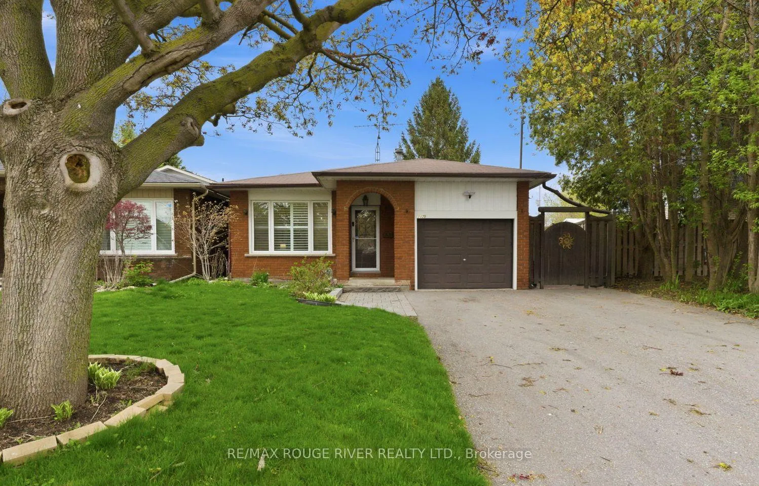Photo 1 of 1125 Byron Street S, Whitby, Downtown Whitby — HOMEH