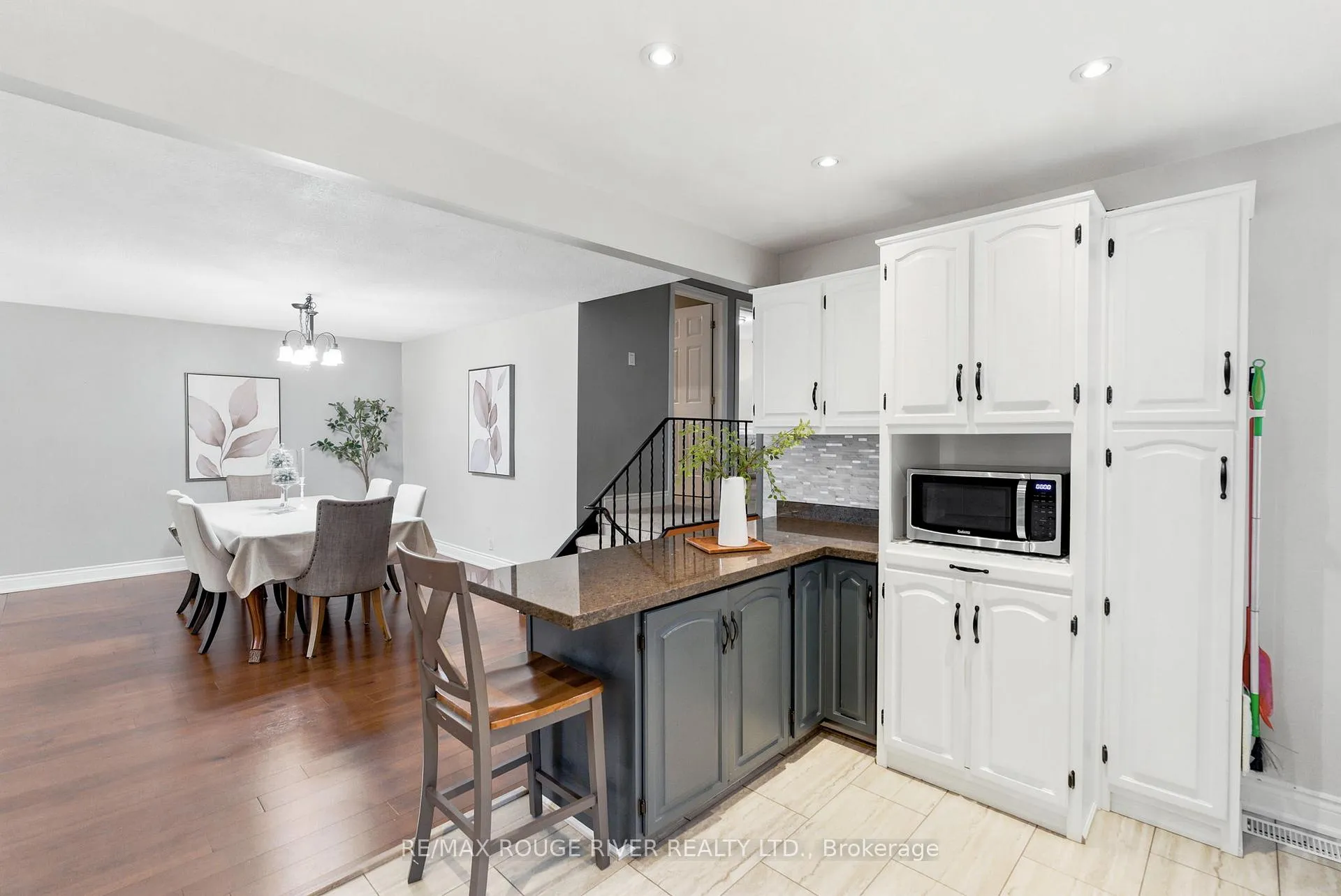 Photo 9 of 1125 Byron Street S, Whitby, Downtown Whitby — HOMEH