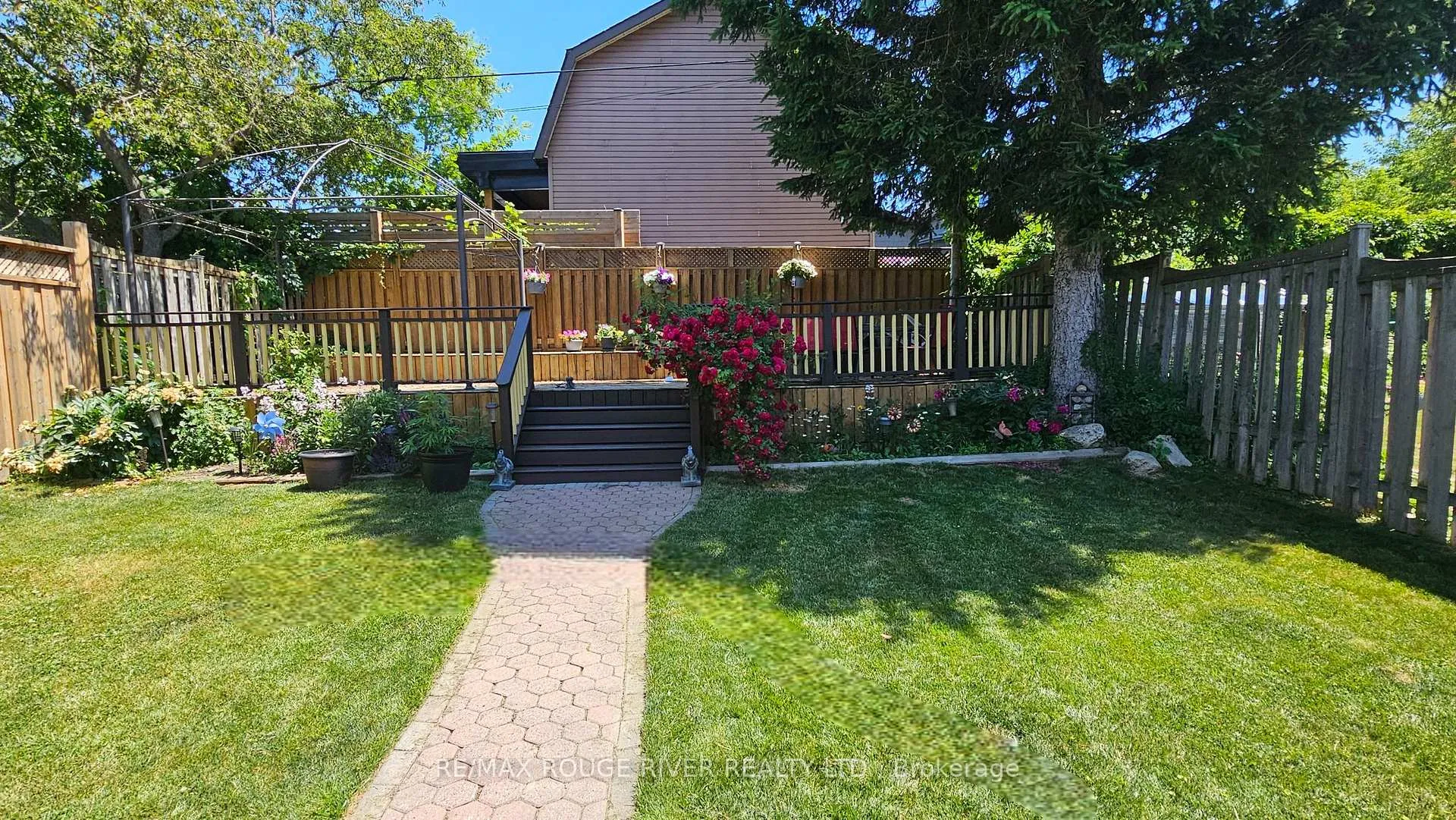 Photo 36 of 1125 Byron Street S, Whitby, Downtown Whitby — HOMEH