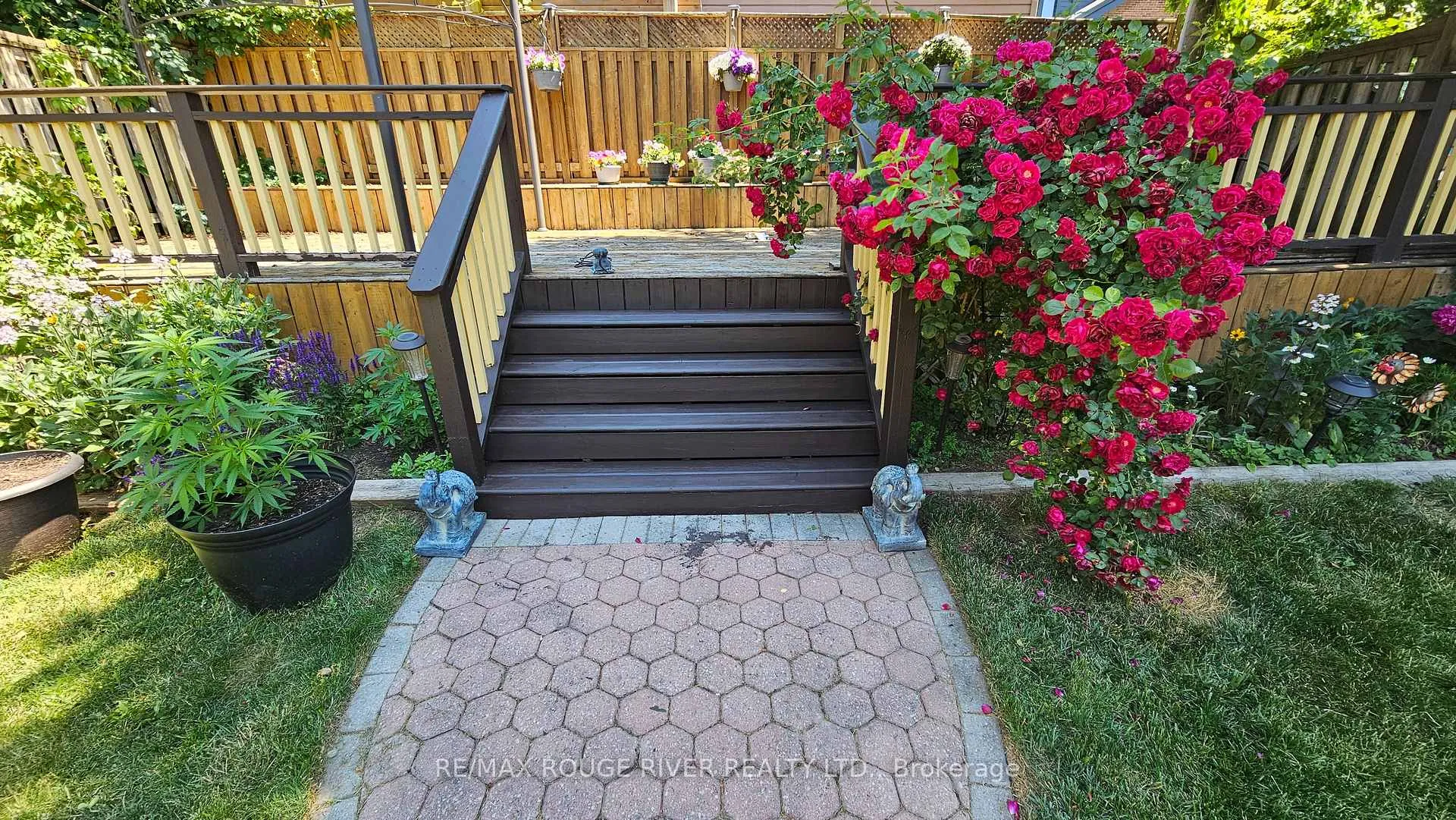Photo 37 of 1125 Byron Street S, Whitby, Downtown Whitby — HOMEH