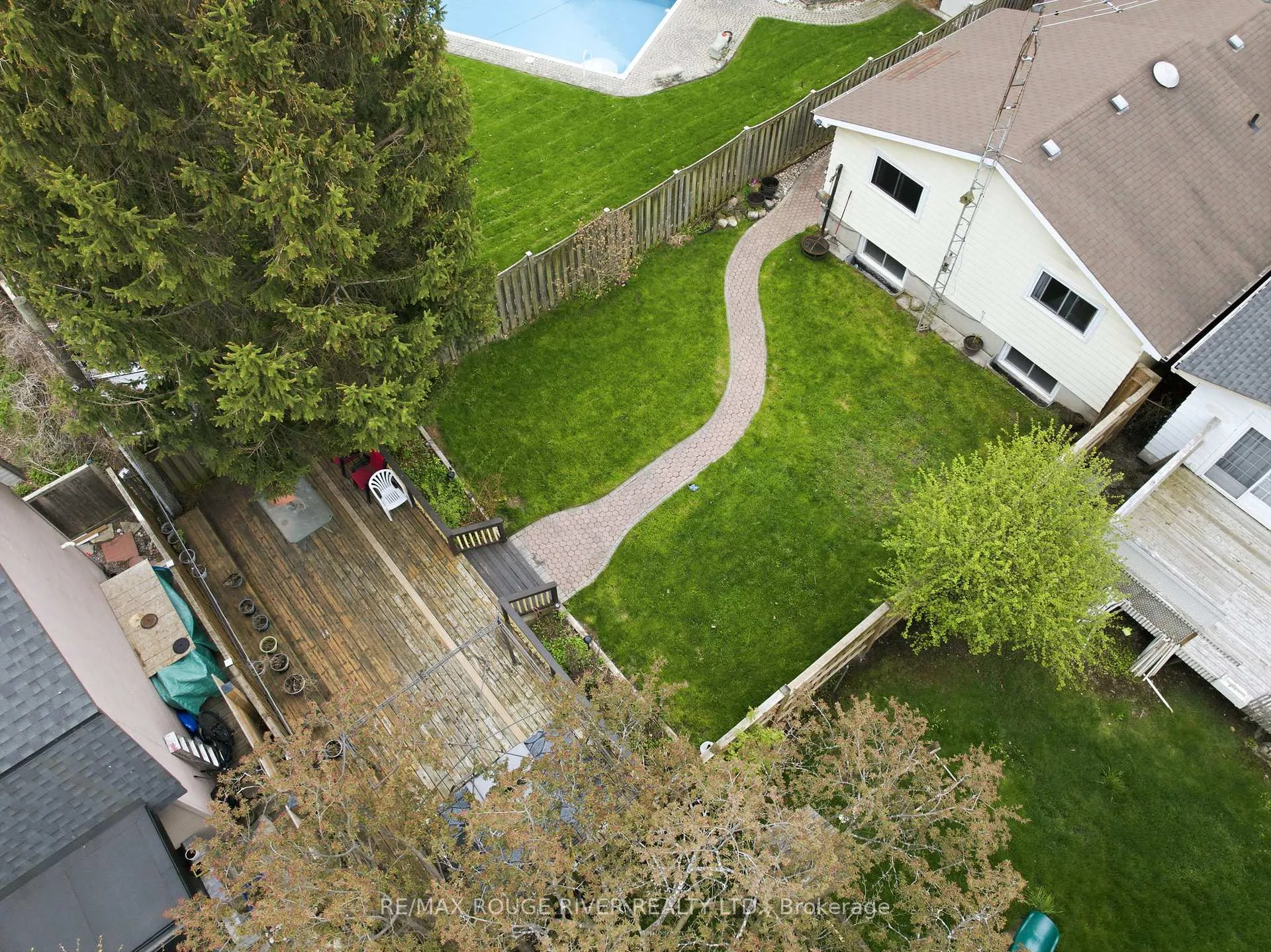 Photo 43 of 1125 Byron Street S, Whitby, Downtown Whitby — HOMEH