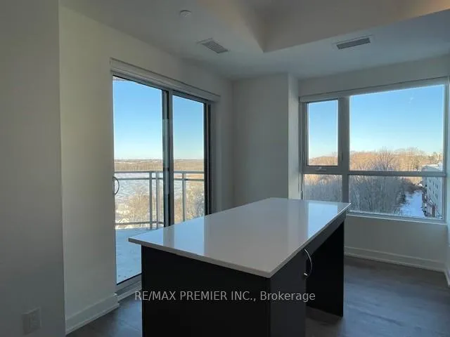 Photo 7 of Unit 806, 56 Lakeside Terrace, Barrie, Little Lake — HOMEH