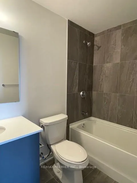 Photo 14 of Unit 806, 56 Lakeside Terrace, Barrie, Little Lake — HOMEH