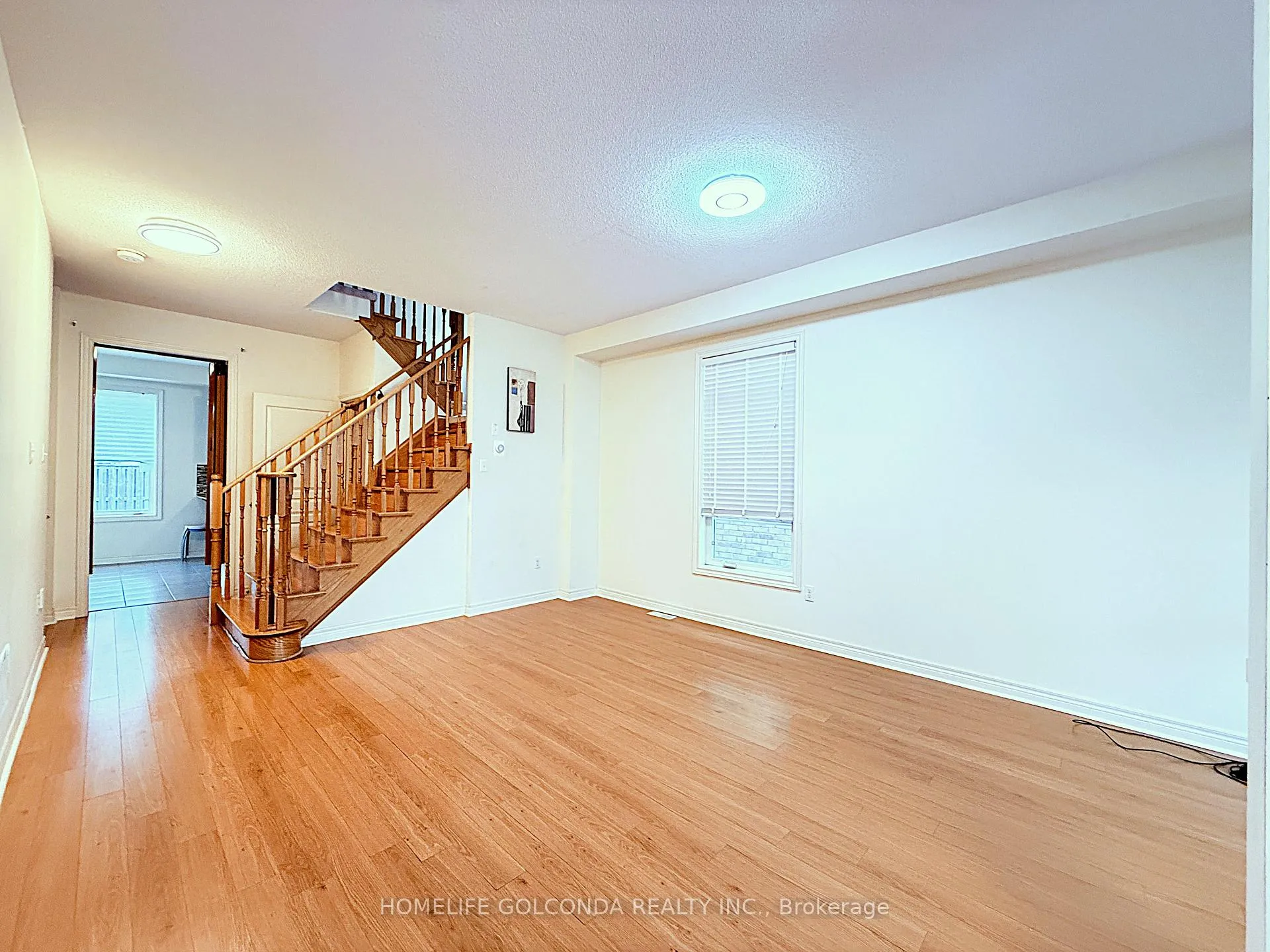 Photo 5 of 21 Chokecherry Crescent, Markham, Wismer — HOMEH