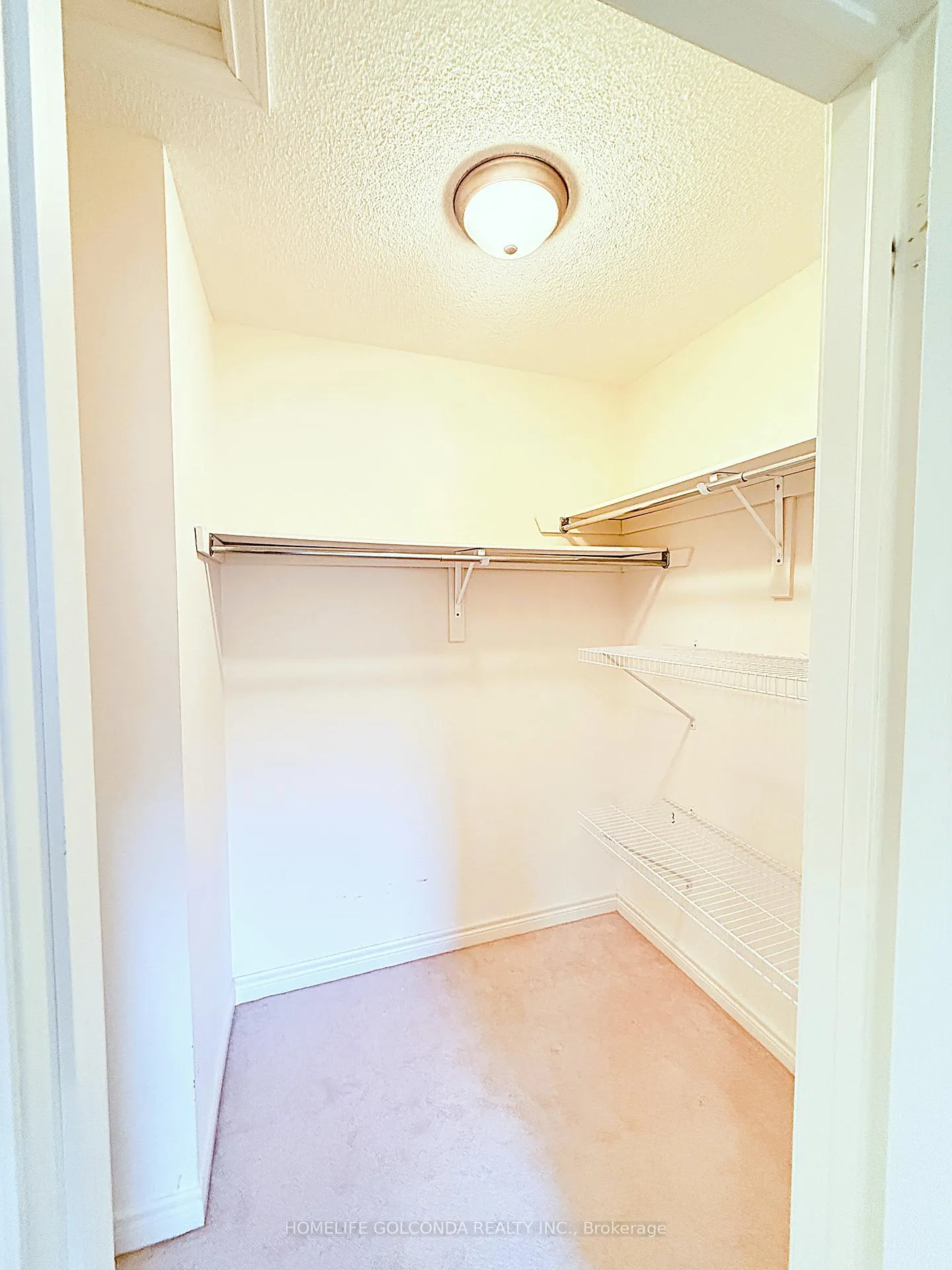 Photo 15 of 21 Chokecherry Crescent, Markham, Wismer — HOMEH