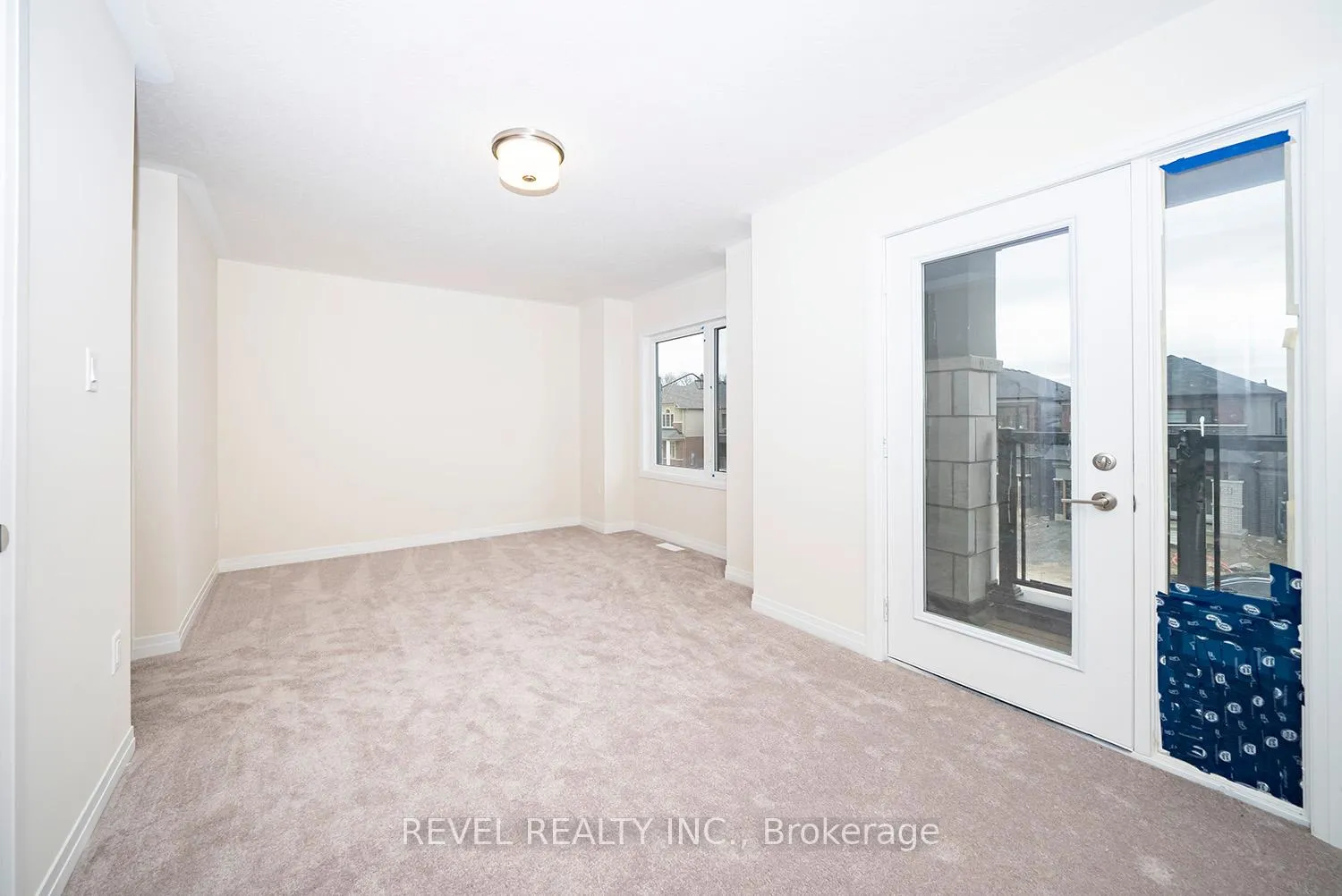 Photo 19 of 31 Wakeling Drive, Brantford — HOMEH