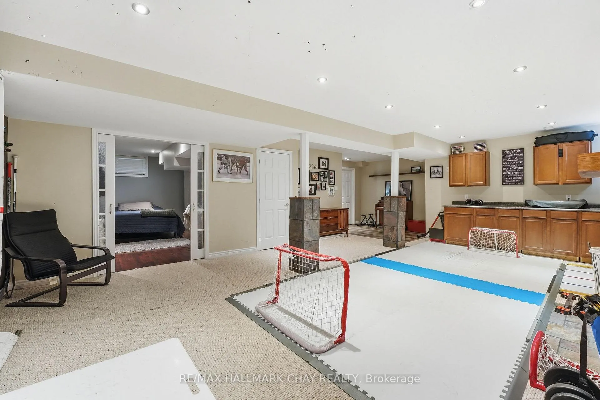 Photo 21 of 94 Ruffet Drive, Barrie, Edgehill Drive — HOMEH