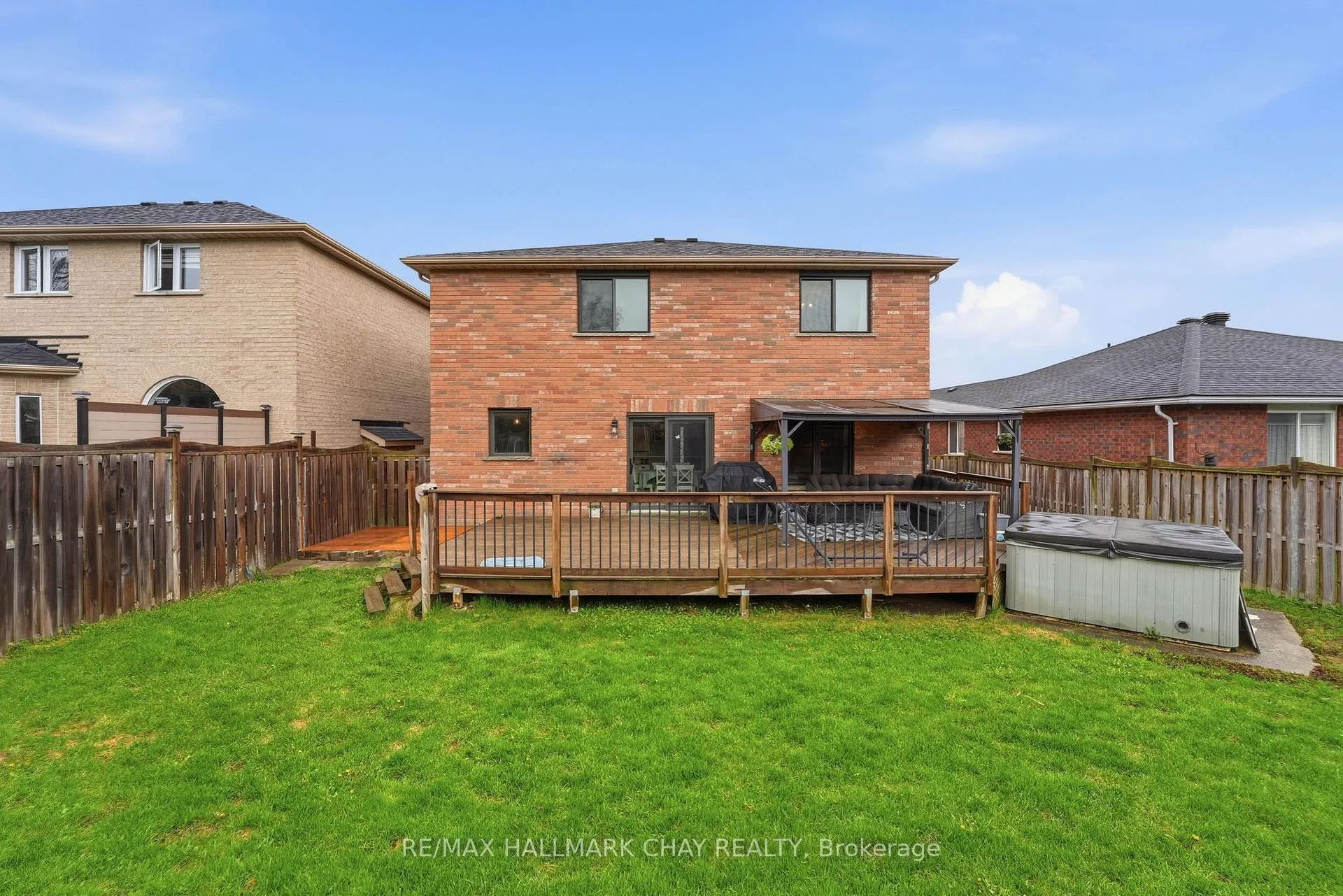 Photo 26 of 94 Ruffet Drive, Barrie, Edgehill Drive — HOMEH