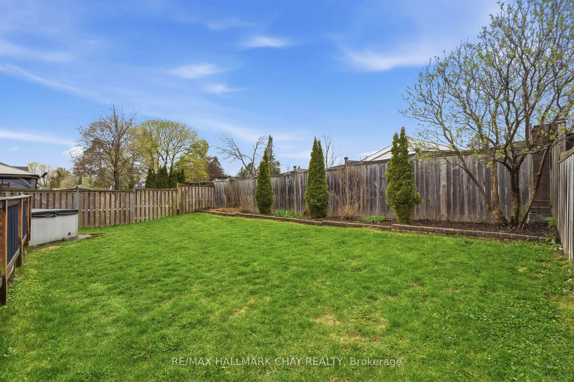 Photo 27 of 94 Ruffet Drive, Barrie, Edgehill Drive — HOMEH