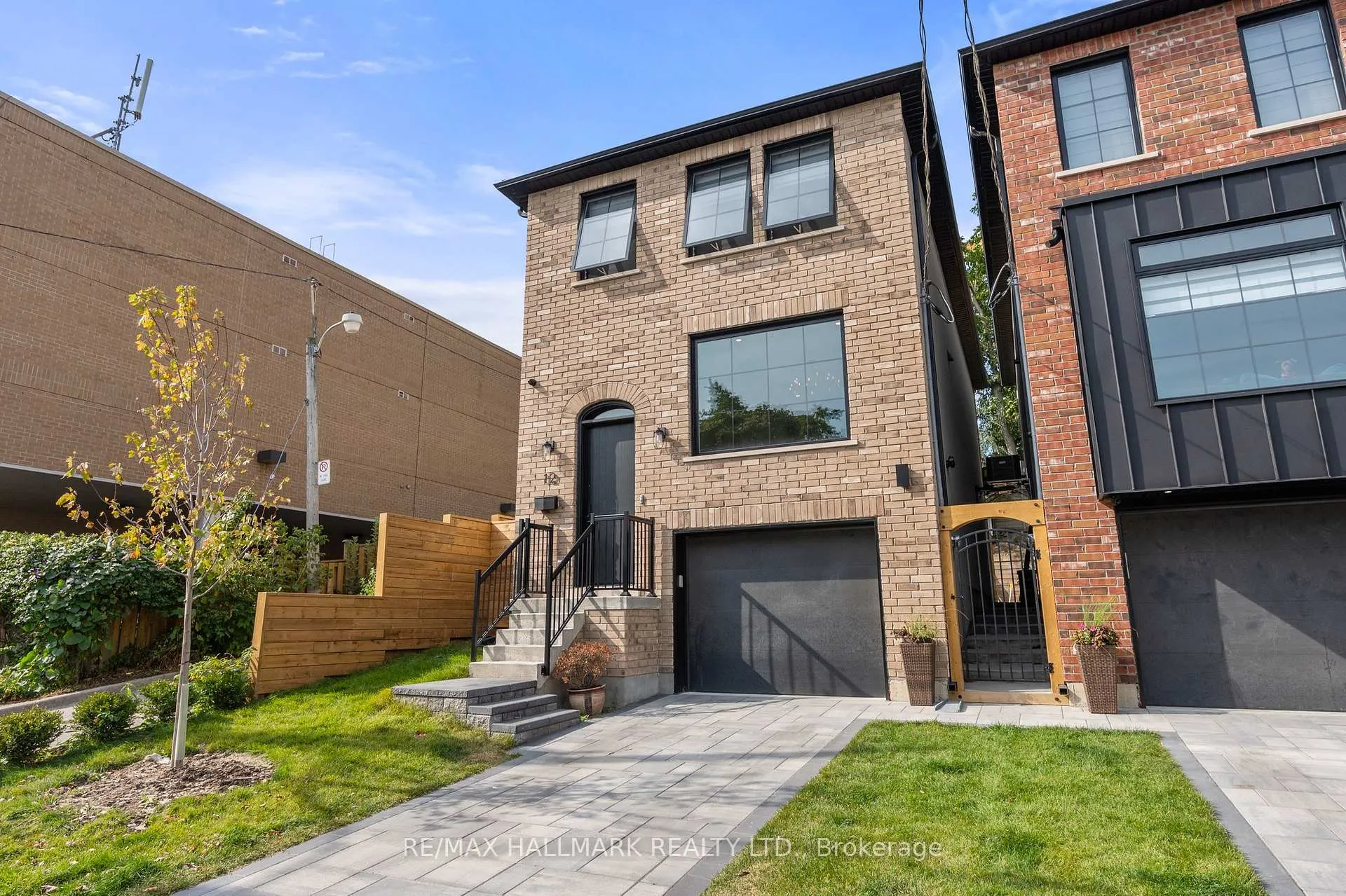 Photo 1 of 12 Glenside Avenue, Toronto, Greenwood-Coxwell — HOMEH