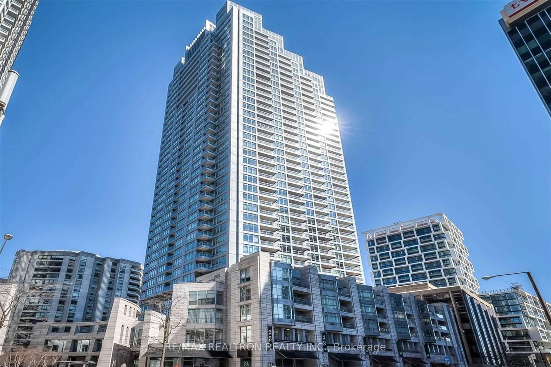Photo 1 of Unit 2001, 2181 Yonge Street, Toronto, Mount Pleasant West — HOMEH