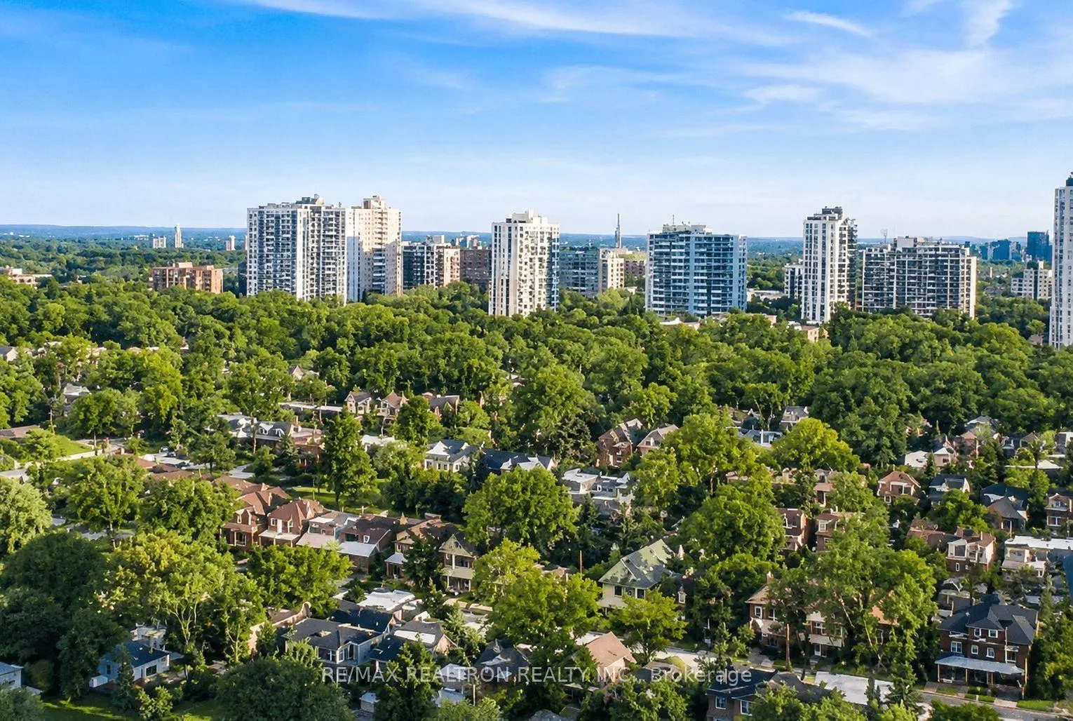 Photo 2 of Unit 2001, 2181 Yonge Street, Toronto, Mount Pleasant West — HOMEH
