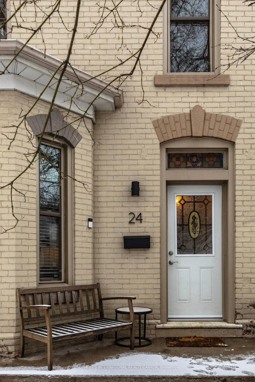 Front of 24 Baillie Street