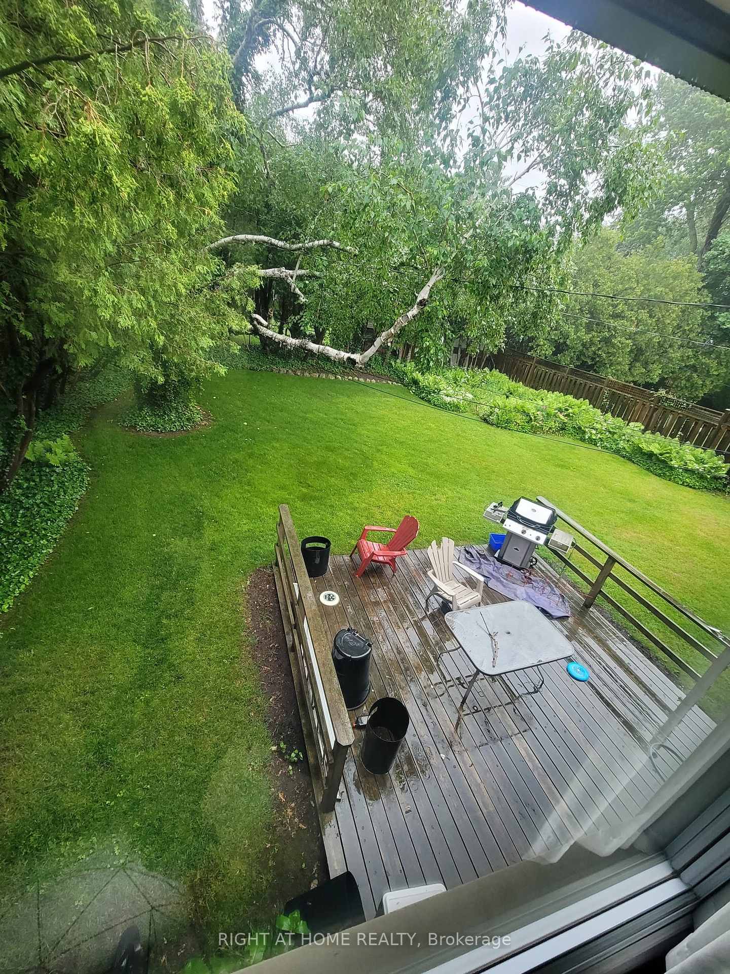 Photo 13 of 253 Strathcona Drive, Burlington, Shoreacres — HOMEH