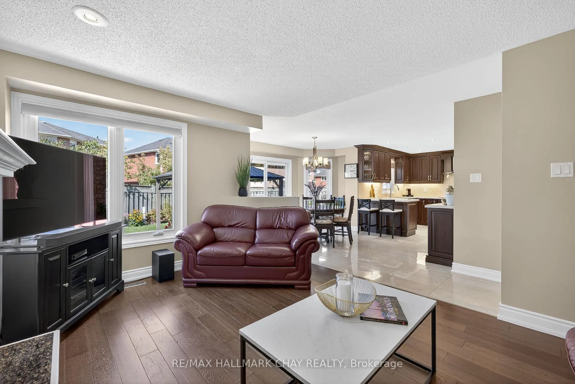 Photo 8 of 114 Sweetbriar Court, Pickering, Highbush — HOMEH