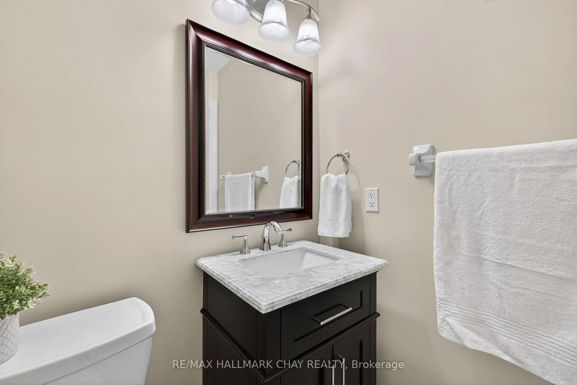 Photo 19 of 114 Sweetbriar Court, Pickering, Highbush — HOMEH