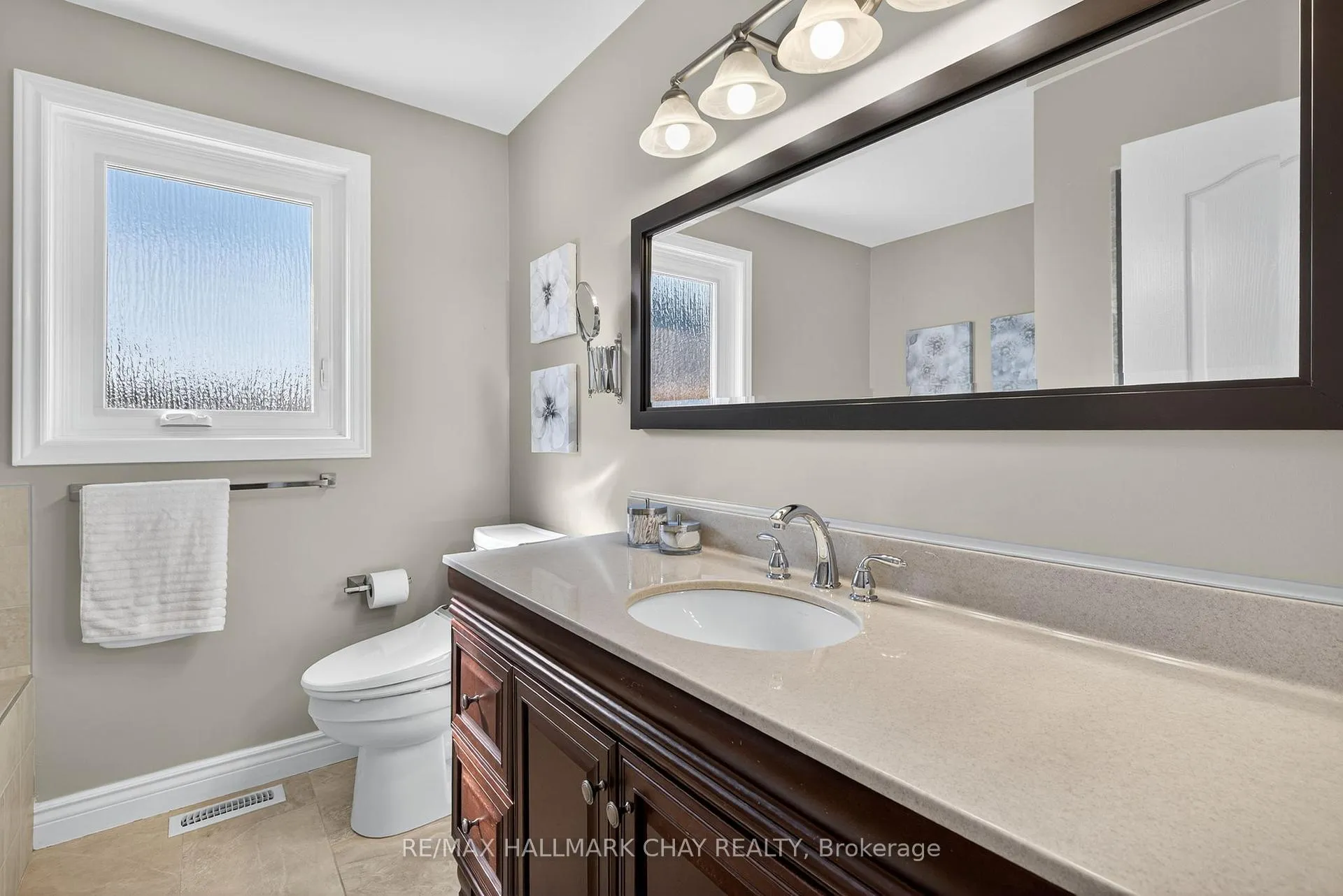 Photo 24 of 114 Sweetbriar Court, Pickering, Highbush — HOMEH