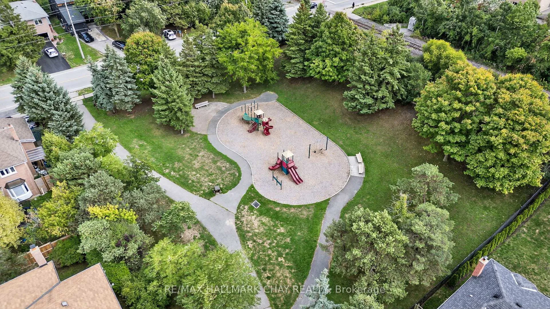 Photo 39 of 114 Sweetbriar Court, Pickering, Highbush — HOMEH