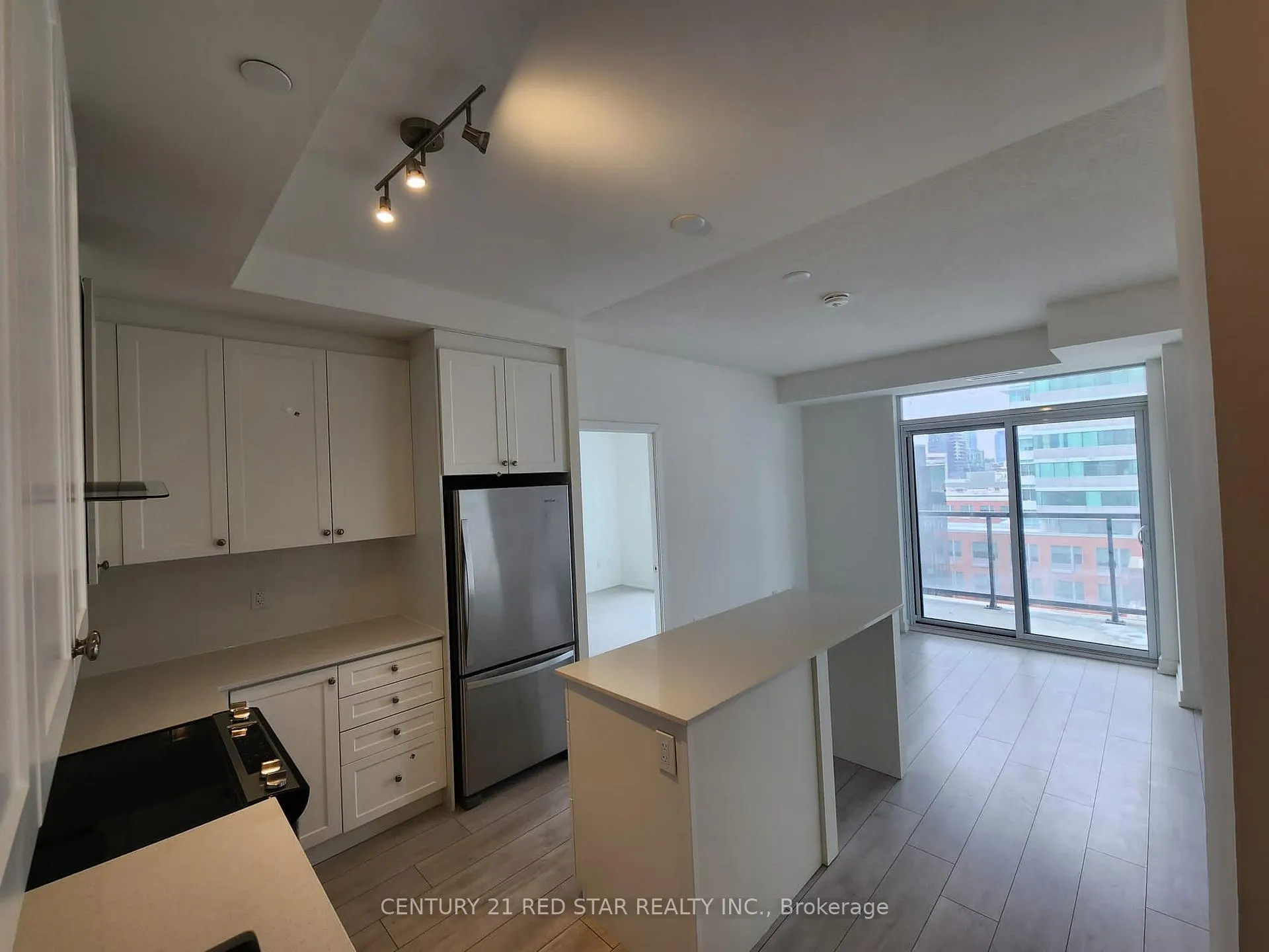 Photo 3 of Unit 601, 55 Duke Street W, Kitchener, City Commercial Core — HOMEH