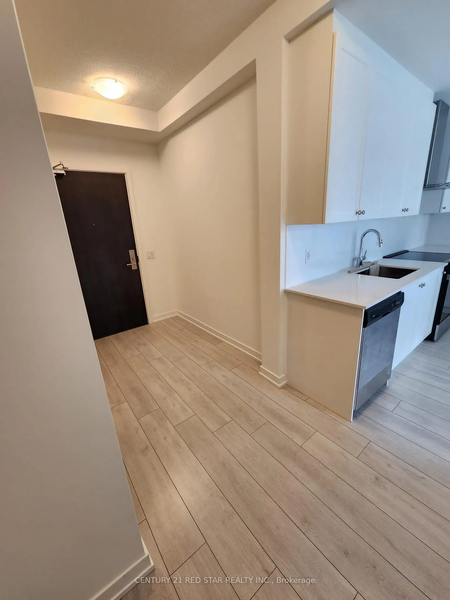 Photo 7 of Unit 601, 55 Duke Street W, Kitchener, City Commercial Core — HOMEH