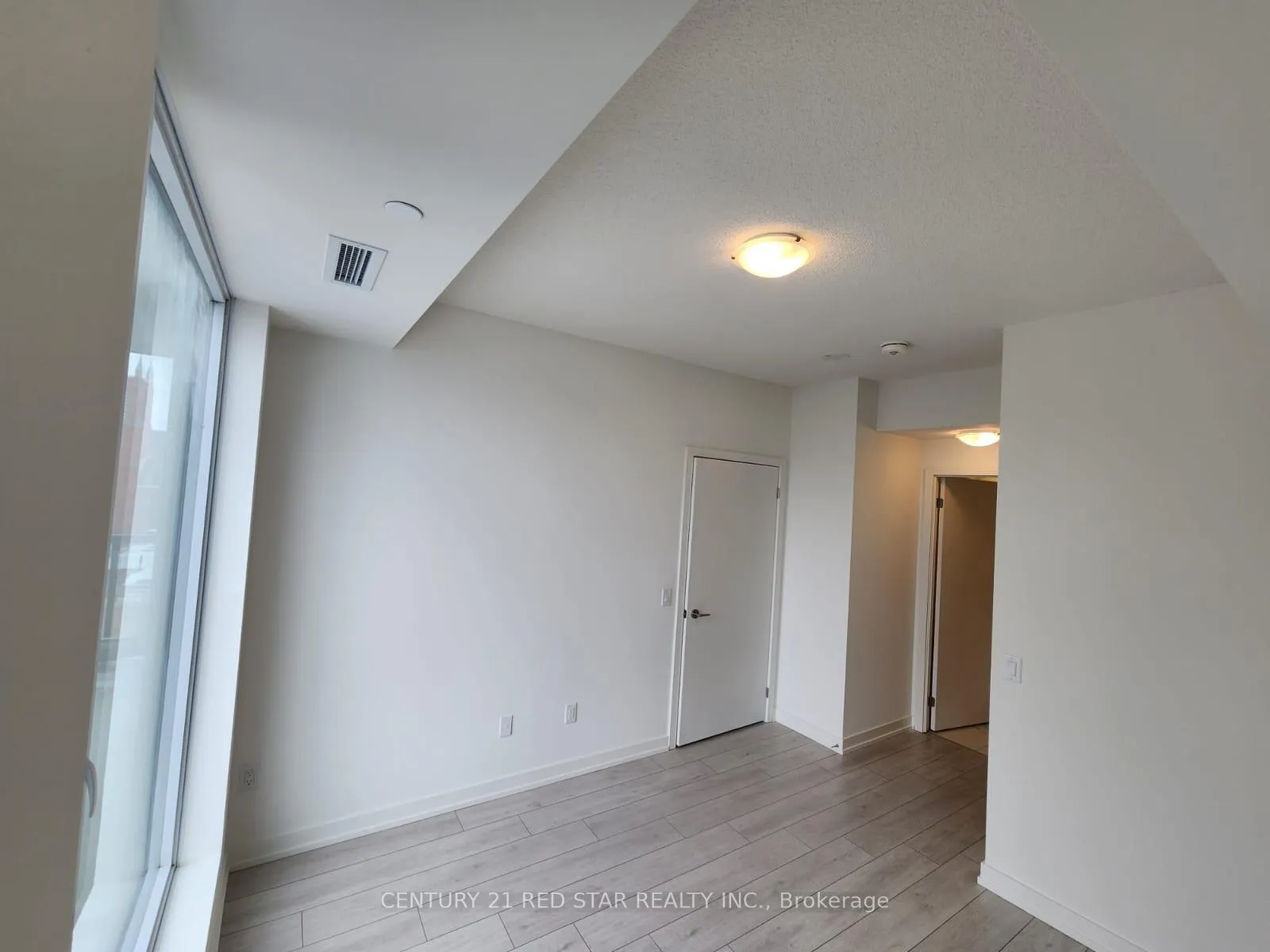Photo 18 of Unit 601, 55 Duke Street W, Kitchener, City Commercial Core — HOMEH