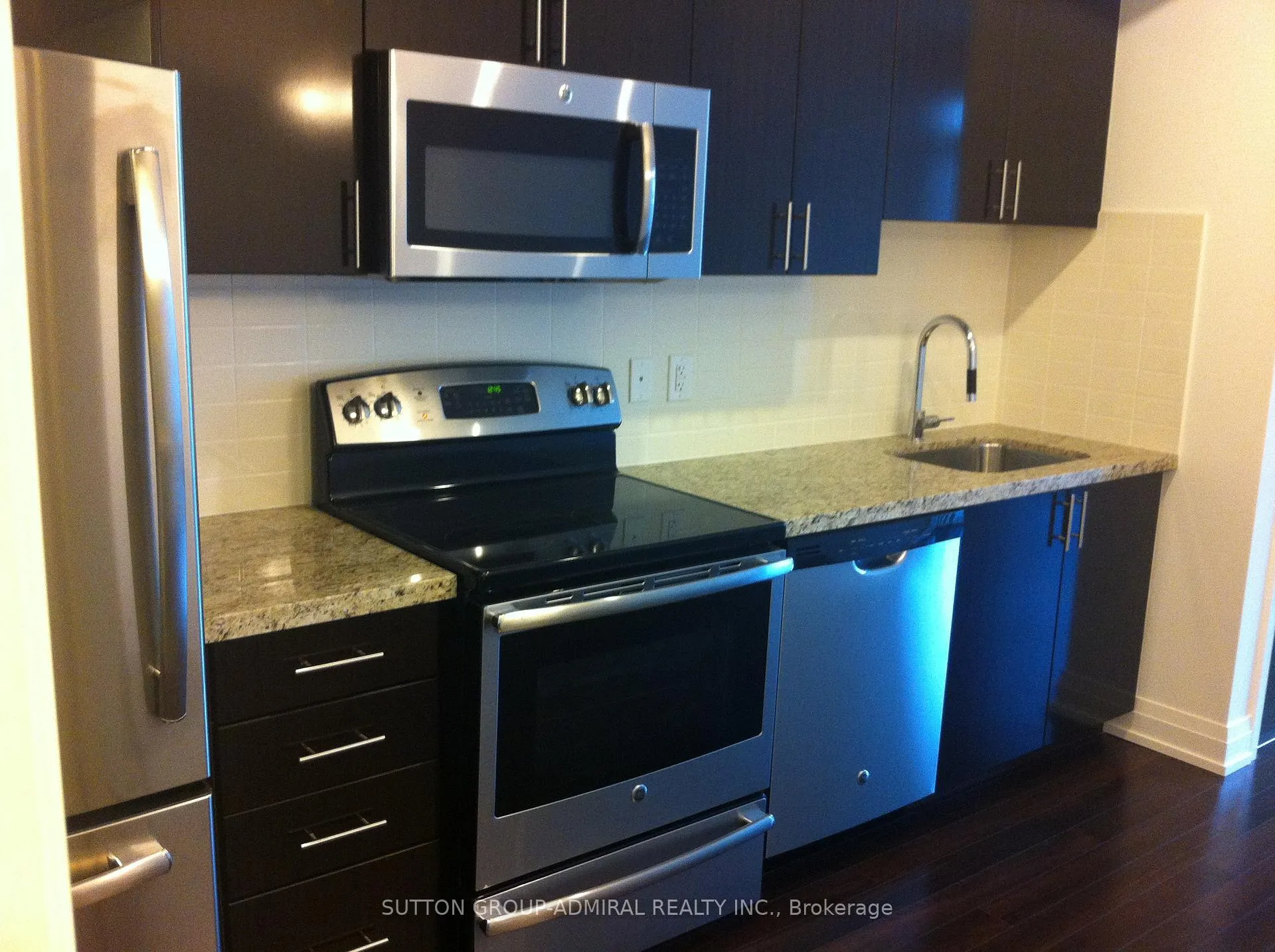 Photo 6 of Unit 1703, 7165 Yonge Street, Markham, Grandview — HOMEH