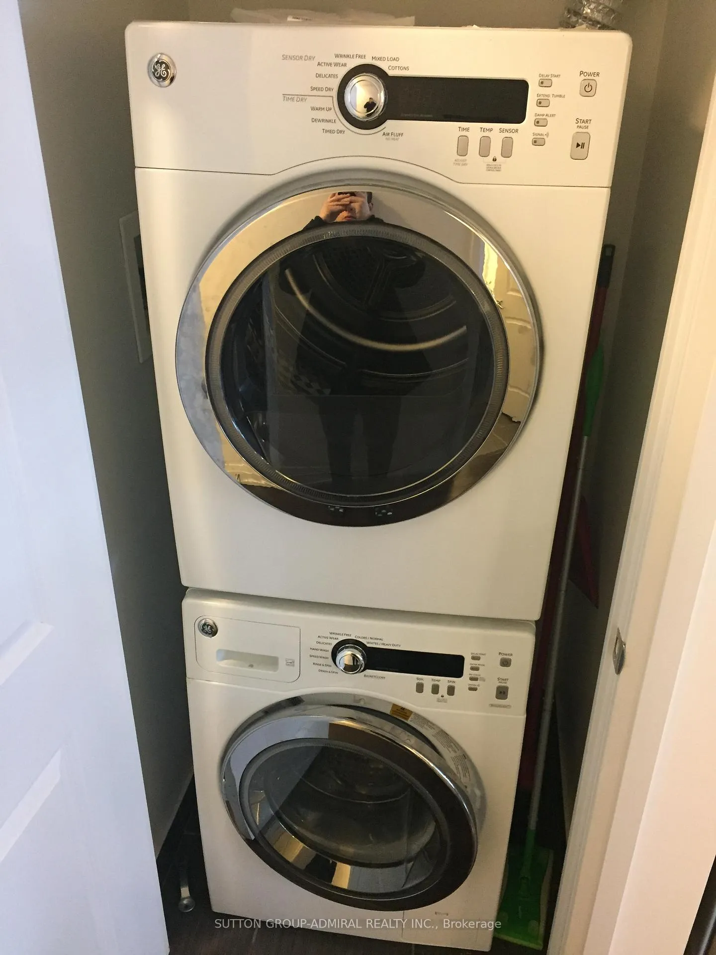 Photo 7 of Unit 1703, 7165 Yonge Street, Markham, Grandview — HOMEH