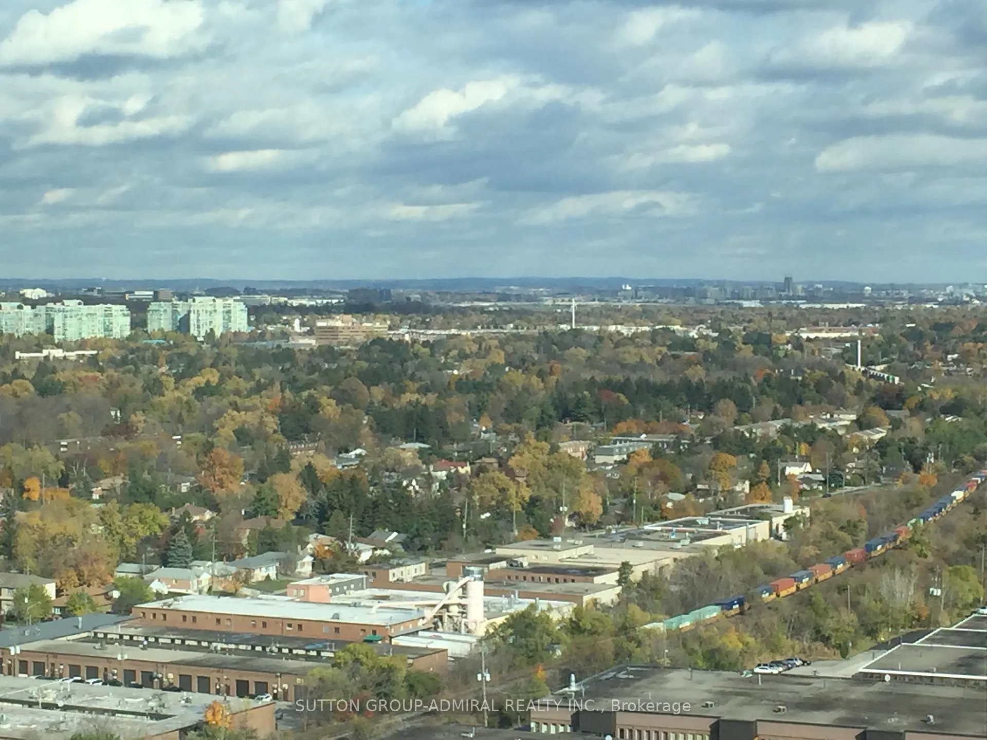 Photo 11 of Unit 1703, 7165 Yonge Street, Markham, Grandview — HOMEH