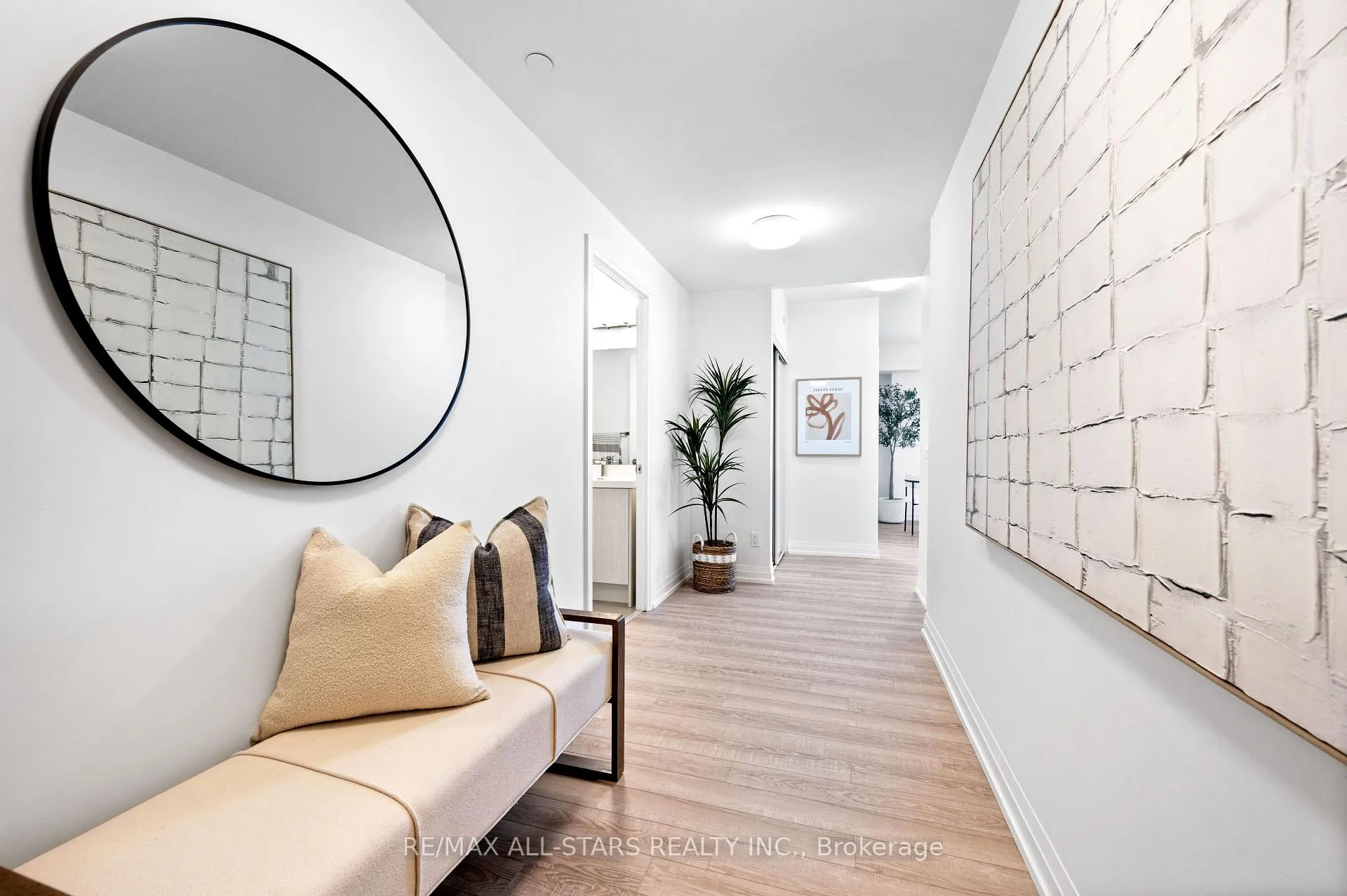 Photo 7 of Unit 2301, 286 Main Street, Toronto, East End-Danforth — HOMEH