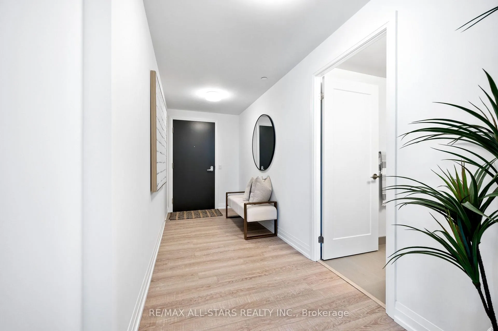 Photo 8 of Unit 2301, 286 Main Street, Toronto, East End-Danforth — HOMEH