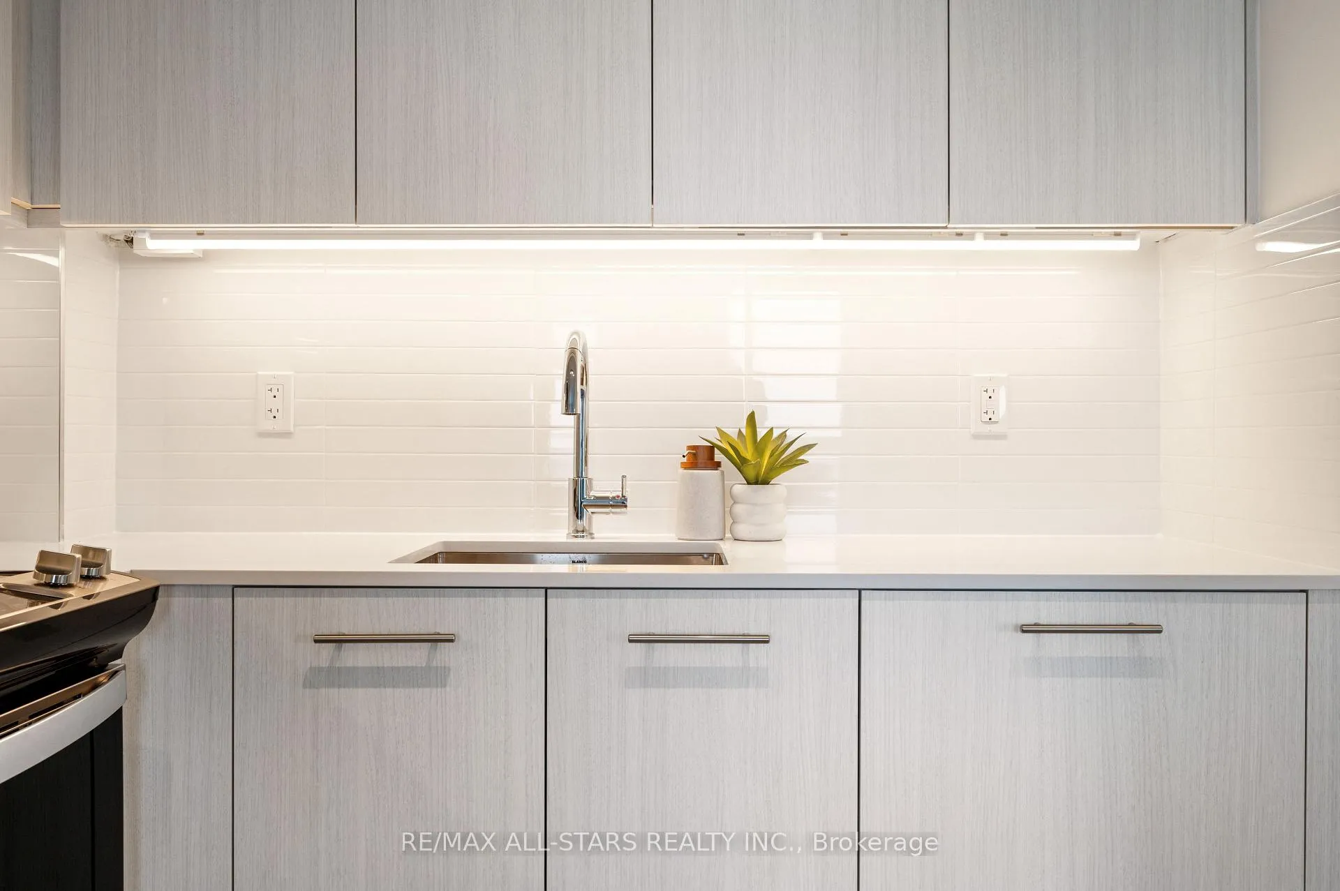 Photo 24 of Unit 2301, 286 Main Street, Toronto, East End-Danforth — HOMEH