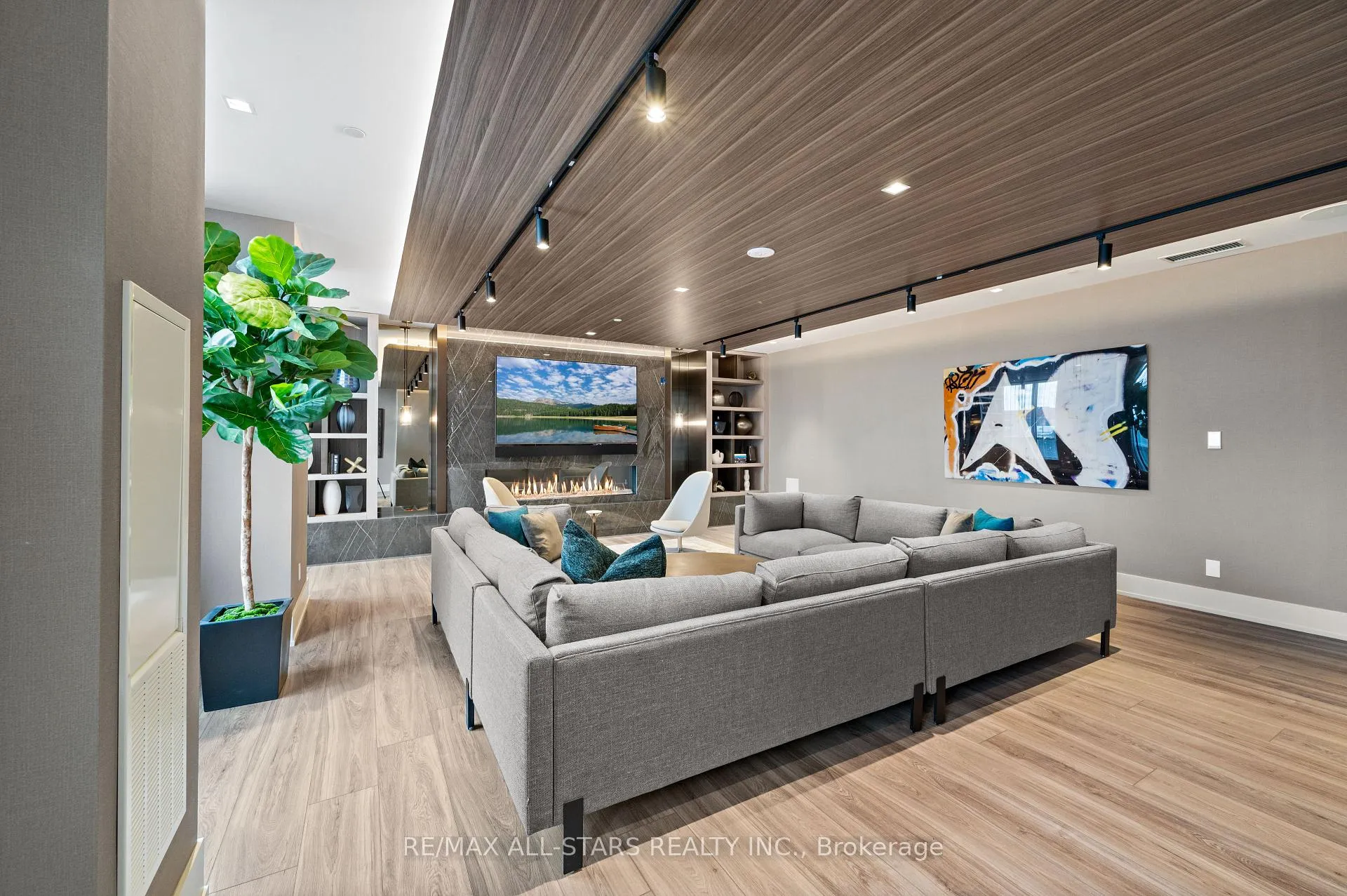 Photo 36 of Unit 2301, 286 Main Street, Toronto, East End-Danforth — HOMEH