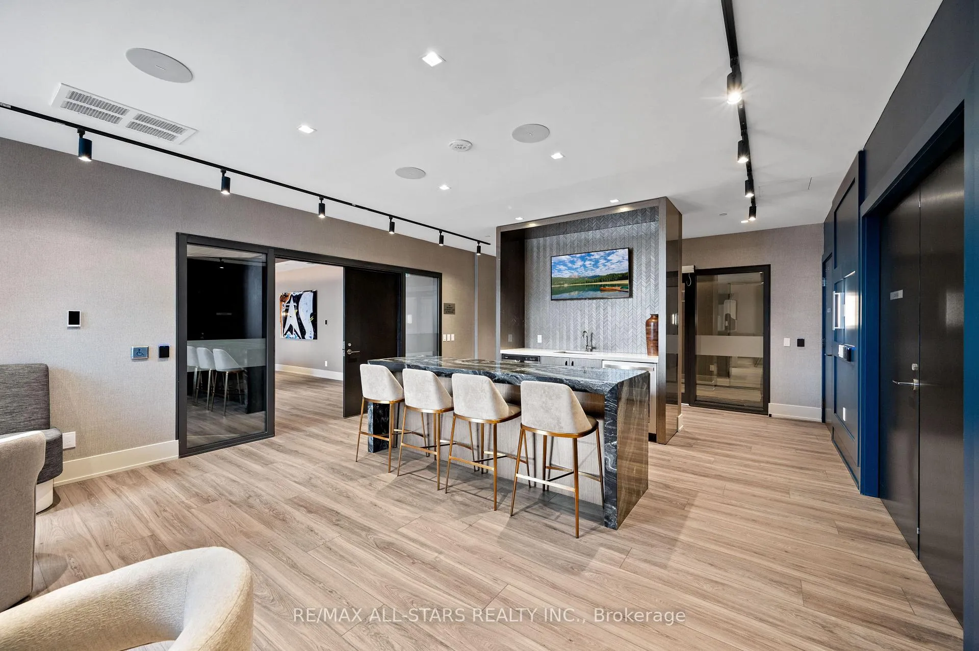 Photo 37 of Unit 2301, 286 Main Street, Toronto, East End-Danforth — HOMEH