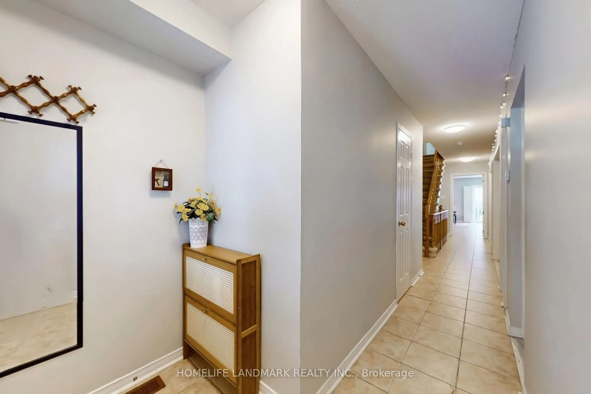 Photo 4 of 113 Guinevere Road, Markham, Cedarwood — HOMEH