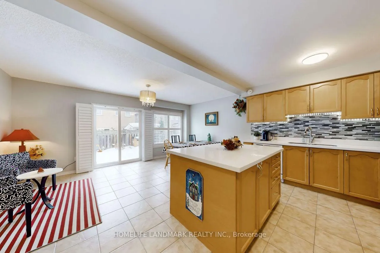 Photo 7 of 113 Guinevere Road, Markham, Cedarwood — HOMEH