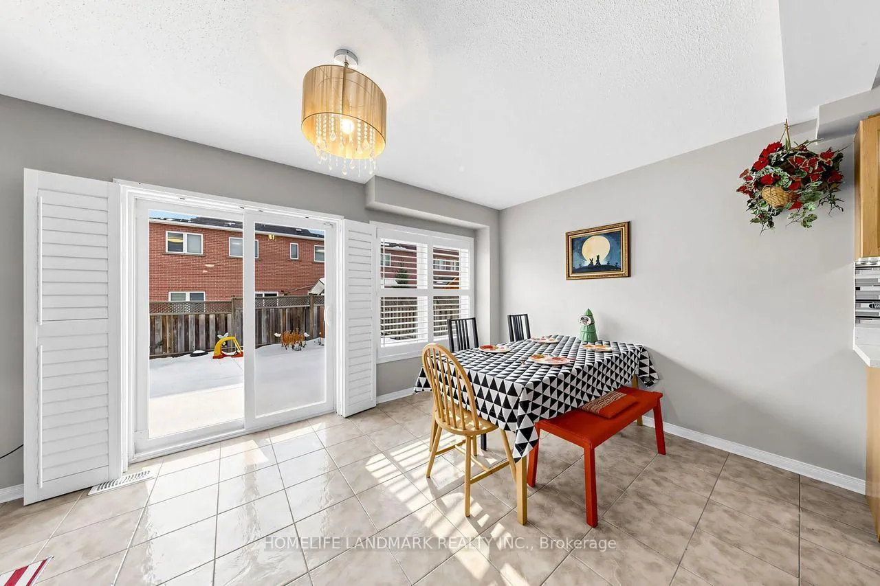 Photo 8 of 113 Guinevere Road, Markham, Cedarwood — HOMEH