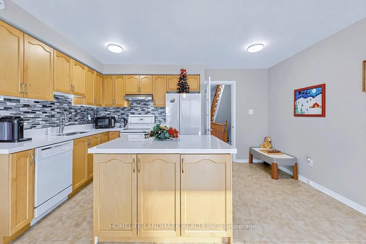 Photo 10 of 113 Guinevere Road, Markham, Cedarwood — HOMEH