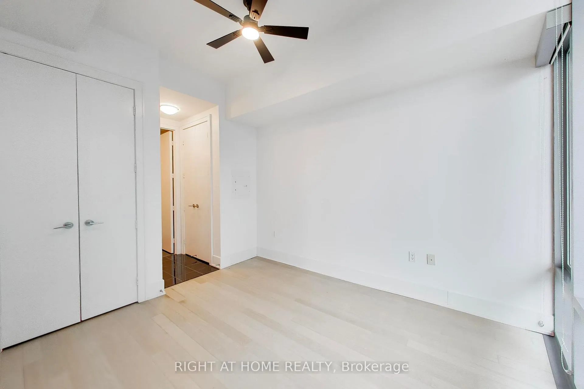 Photo 20 of Unit 918, 39 Queens Quay E, Toronto, Waterfront Communities — HOMEH
