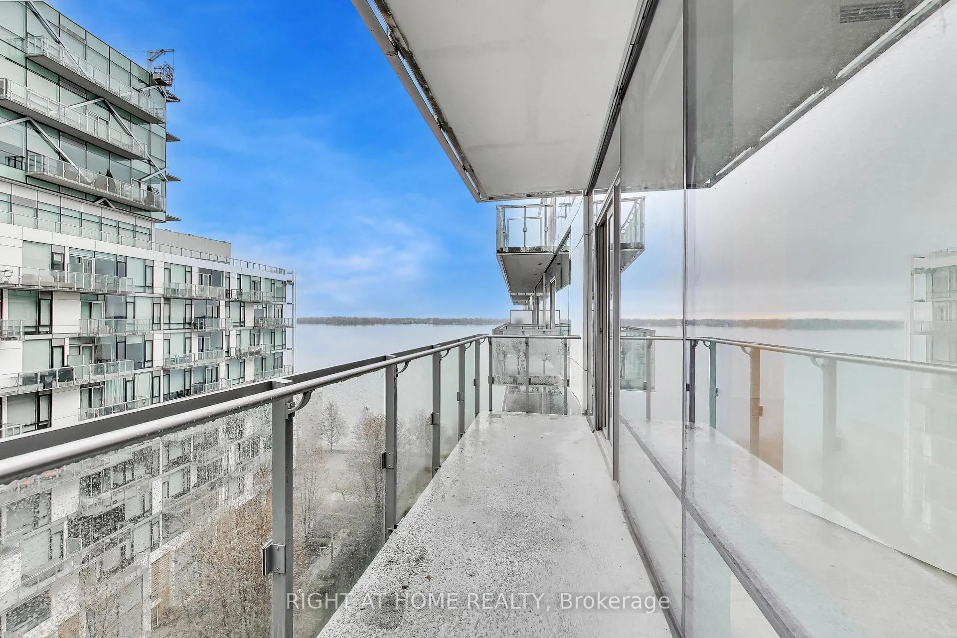 Photo 23 of Unit 918, 39 Queens Quay E, Toronto, Waterfront Communities — HOMEH