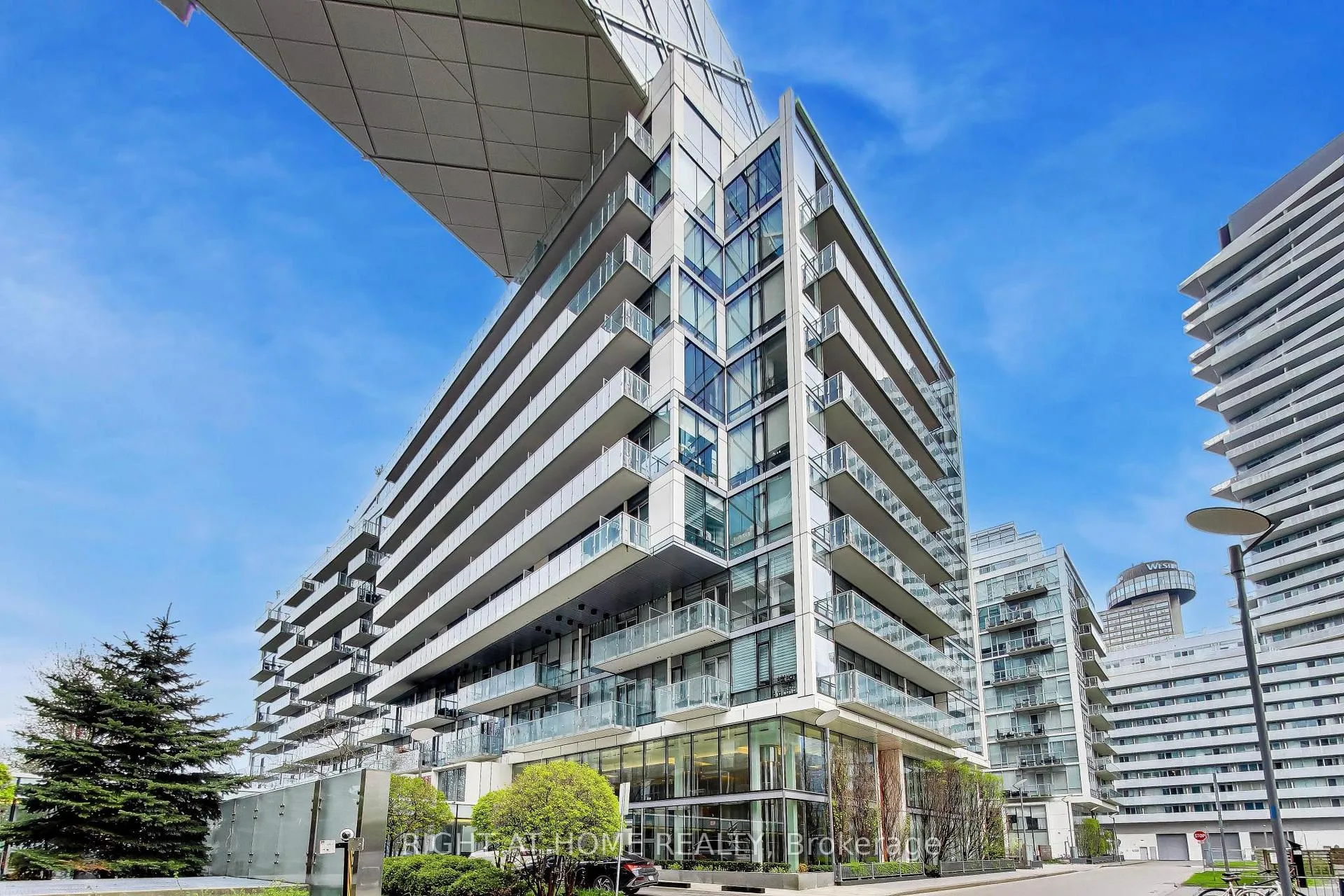Photo 26 of Unit 918, 39 Queens Quay E, Toronto, Waterfront Communities — HOMEH