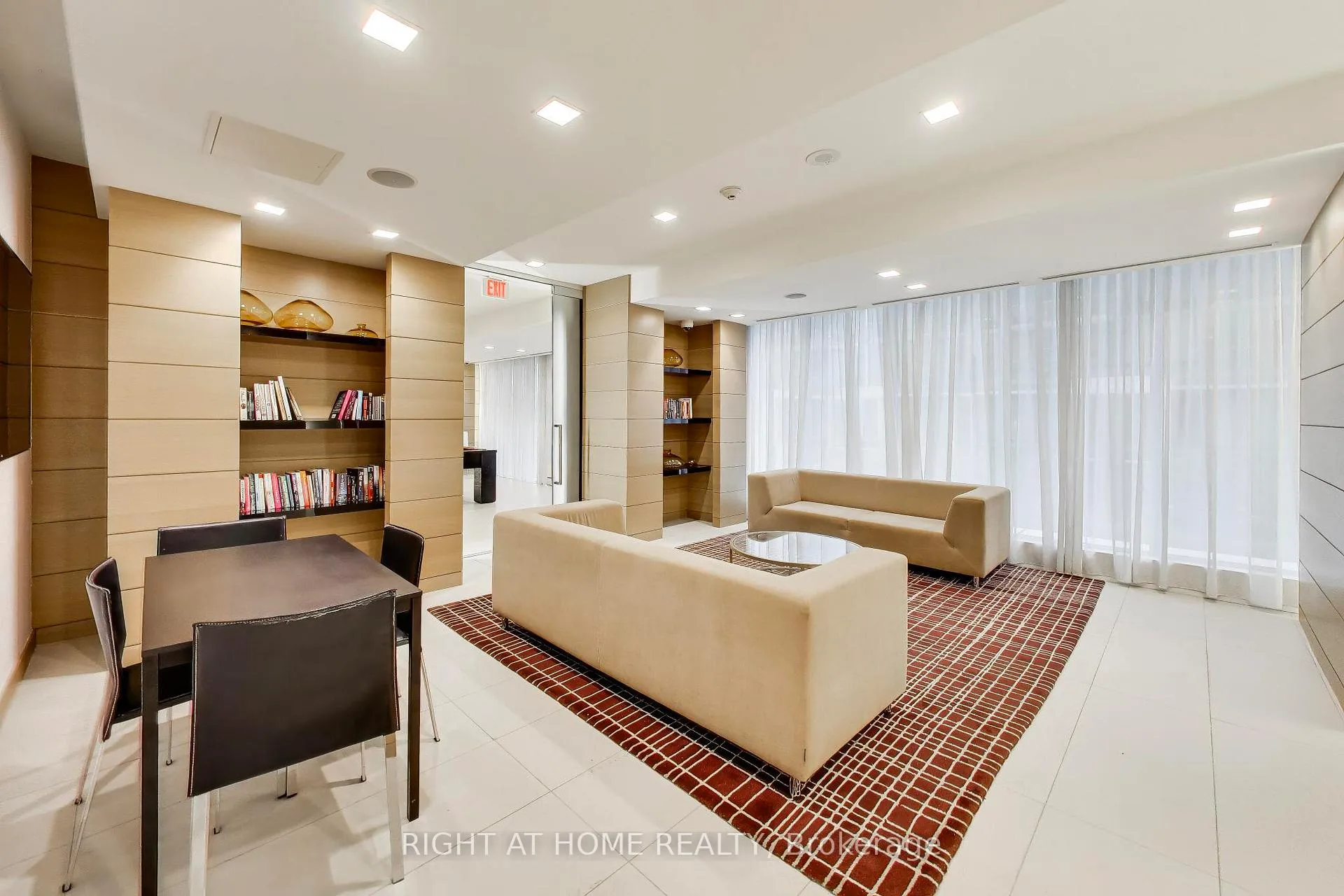Photo 31 of Unit 918, 39 Queens Quay E, Toronto, Waterfront Communities — HOMEH