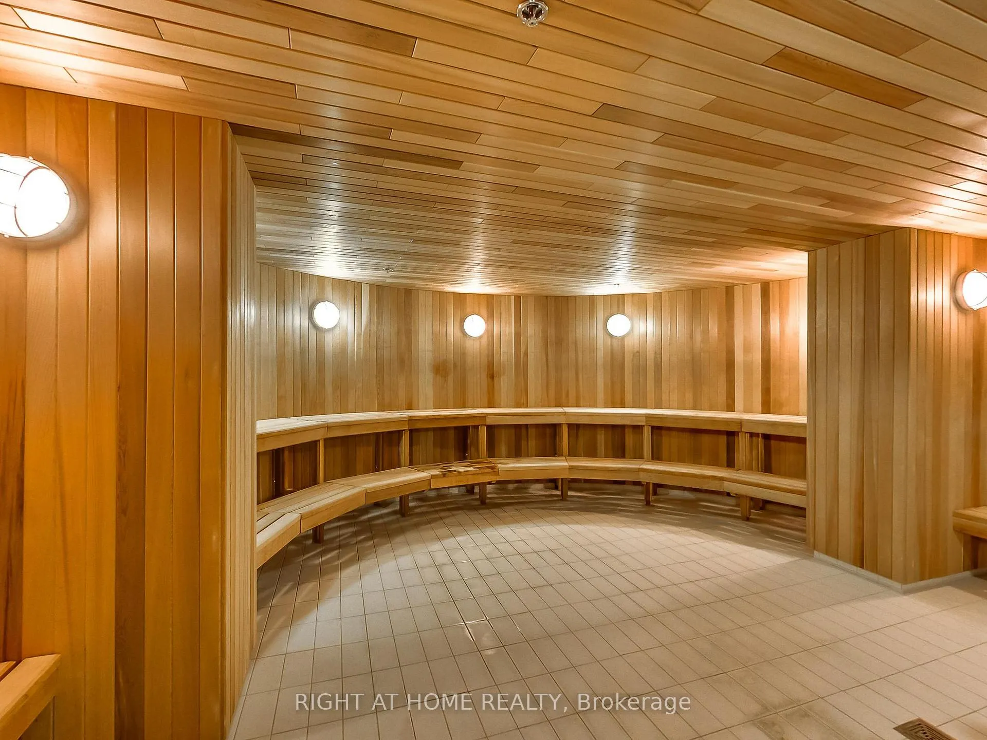 Photo 36 of Unit 918, 39 Queens Quay E, Toronto, Waterfront Communities — HOMEH